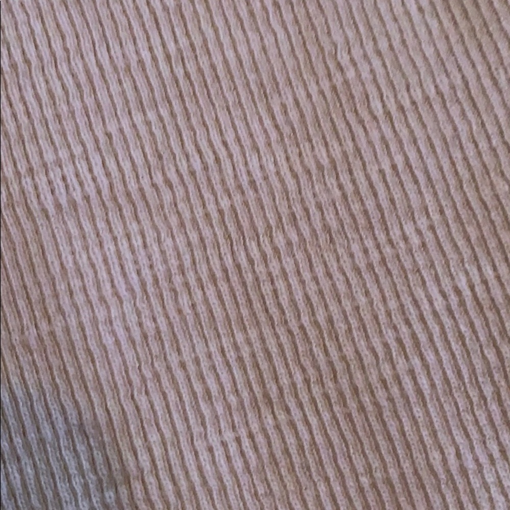 Manmade apparel - Picture 2 of 3